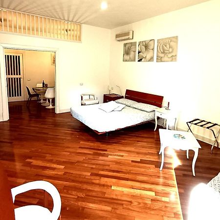 Chez Marie Napoli Apartment ภายนอก รูปภาพ