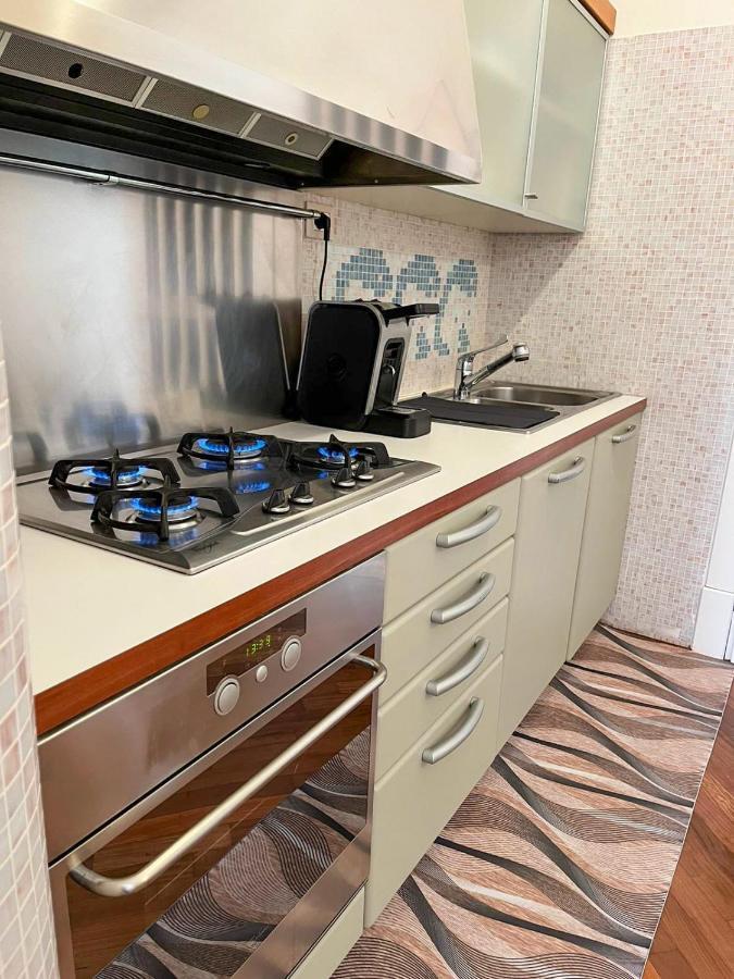 Chez Marie Napoli Apartment ภายนอก รูปภาพ