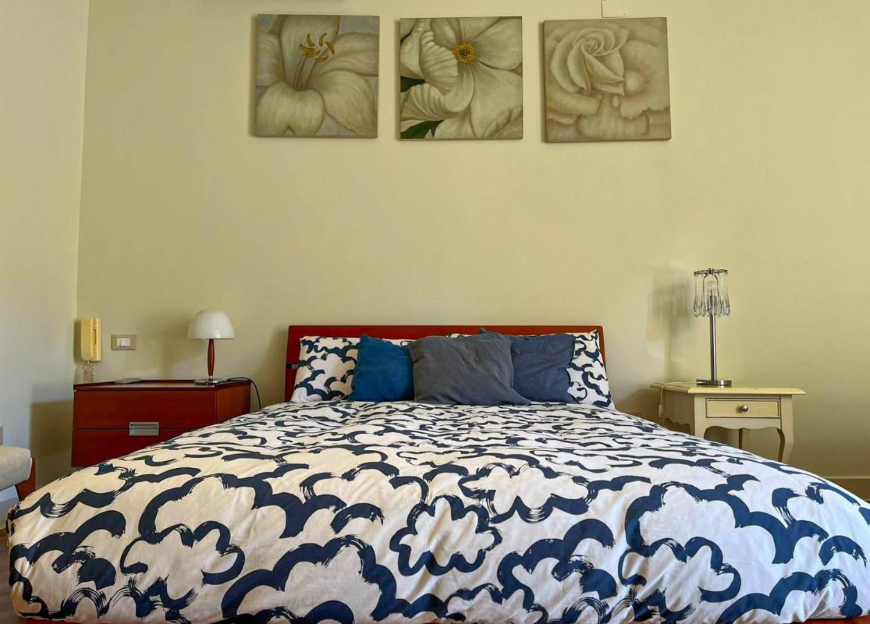 Chez Marie Napoli Apartment ภายนอก รูปภาพ