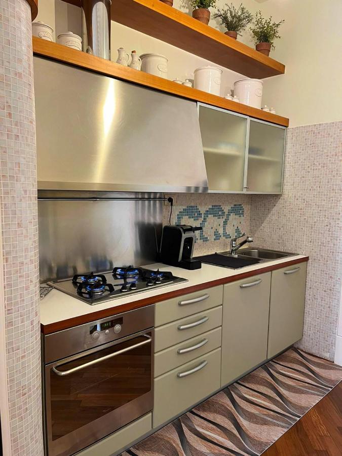 Chez Marie Napoli Apartment ภายนอก รูปภาพ