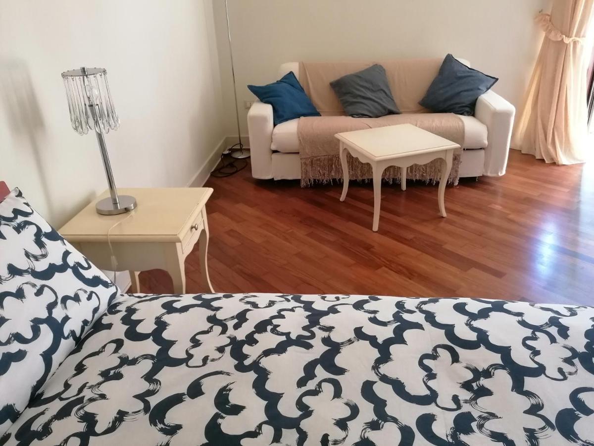Chez Marie Napoli Apartment ภายนอก รูปภาพ