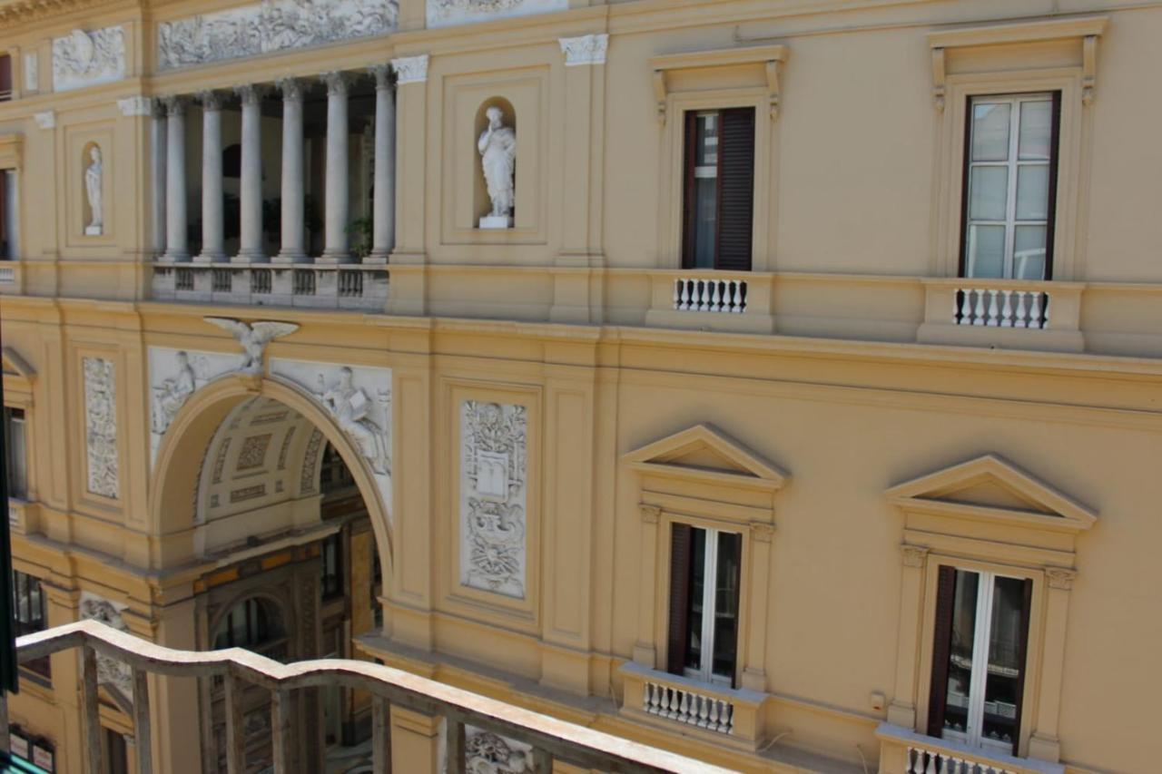Chez Marie Napoli Apartment ภายนอก รูปภาพ